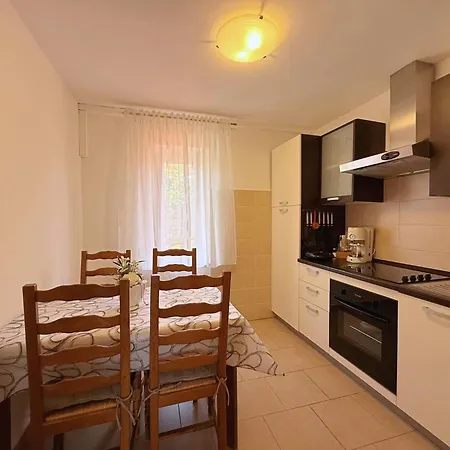 Apartament By The Sea Cizici, Krk - 19177 *