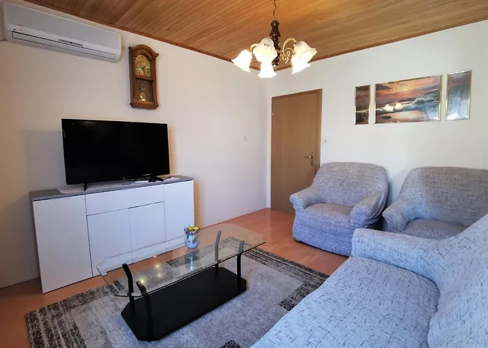 By The Sea Cizici, Krk - 19177 Apartment *